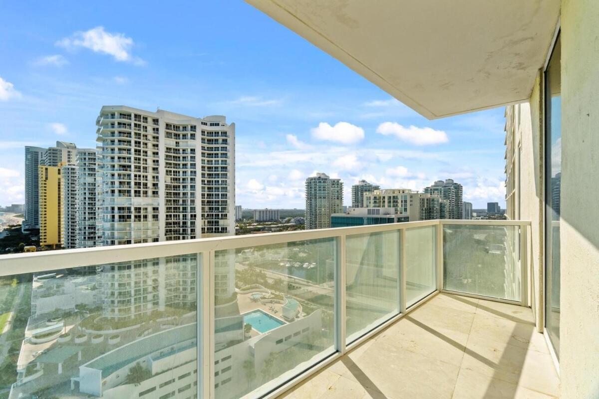 Luxury 2-Bedrooms Oceanfront Condo In Sunny Isles Санни Айлес Экстерьер фото